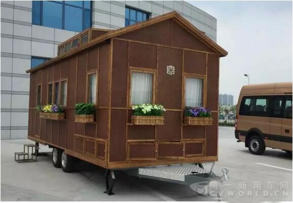 全球首款竹鋼營地房車在中通下線，快來看看長啥樣？.jpg