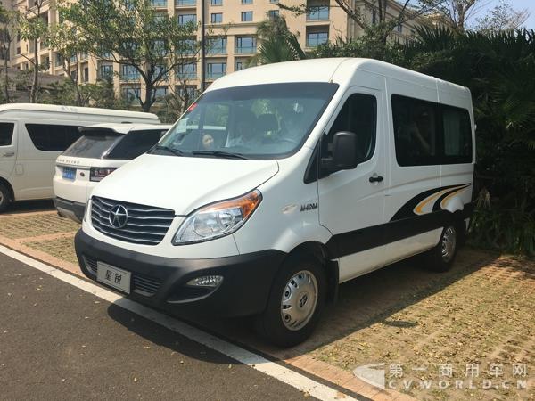 二代江淮星銳4系短軸車型，搭載江淮2.0T+國(guó)五汽油發(fā)動(dòng)機(jī)2.jpg