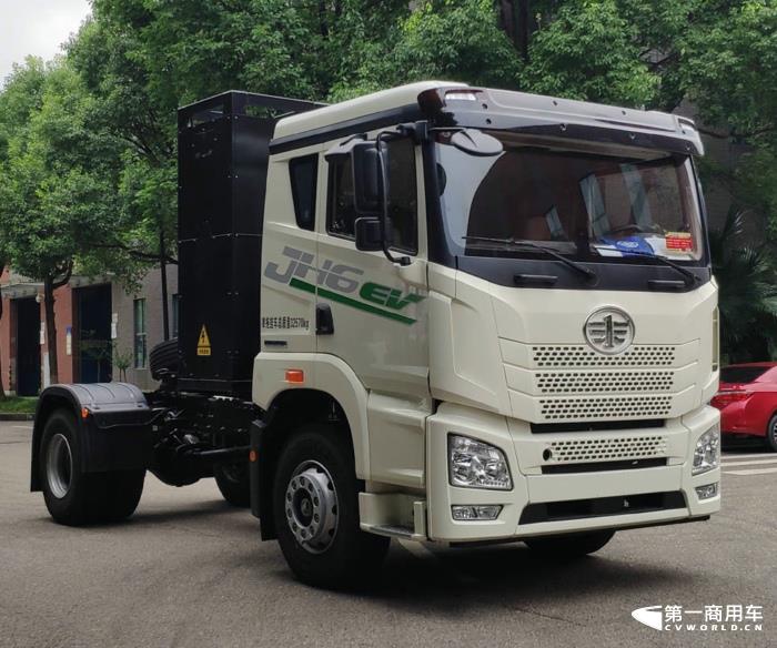 搭載中車(chē)電動(dòng)電機(jī)的JH6換電式純電動(dòng)牽引車(chē).jpg