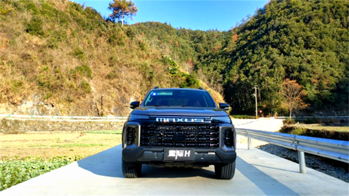 改-【第一商用車】13.68萬起售 2.0T+豪華內(nèi)飾+全能底盤 星際皮卡試駕體驗(yàn)如何？364.png