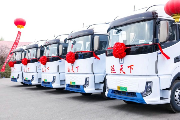 遠(yuǎn)程星瀚G超級電動(dòng)牽引車.jpg