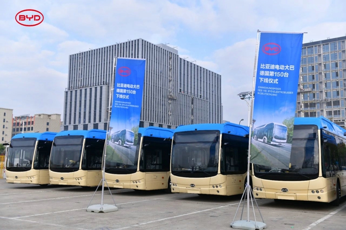 比亞迪德國市場第150臺純電動大巴正式下線！2.jpg