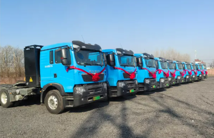 中國(guó)重汽新能源交車(chē)狂潮勢(shì)不可擋！.png