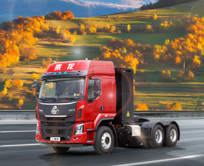 返鄉(xiāng)搭子，就get乘龍H5新能源牽引車1.png