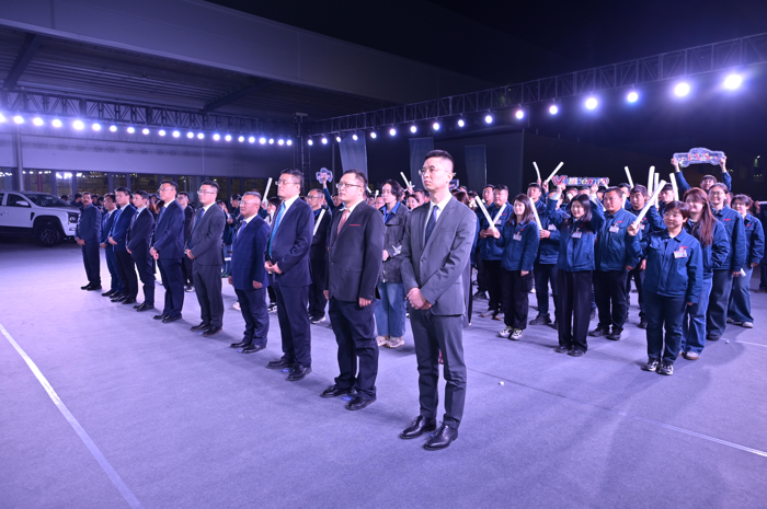 南美市場(chǎng)500臺(tái)訂單首批交車！1.png