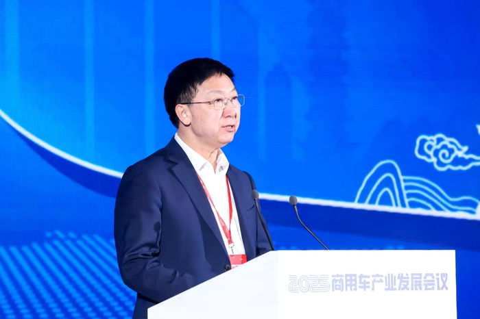 付炳鋒：從產(chǎn)品輸出向體系共建轉型，提升中國商用車國際競爭力.png