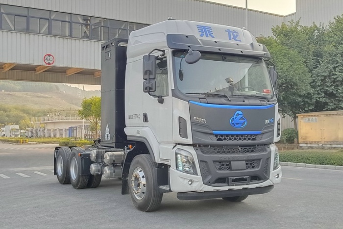 乘龍H5換電式純電動半掛牽引車.jpg