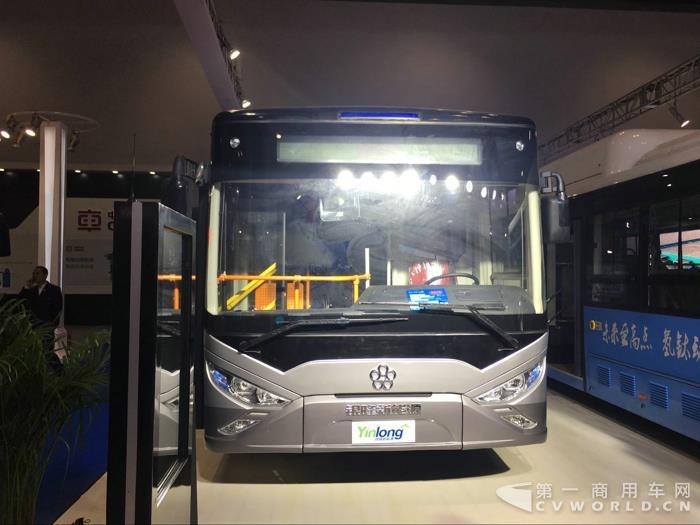 銀隆12米鎂鋁合金純電動(dòng)公交車