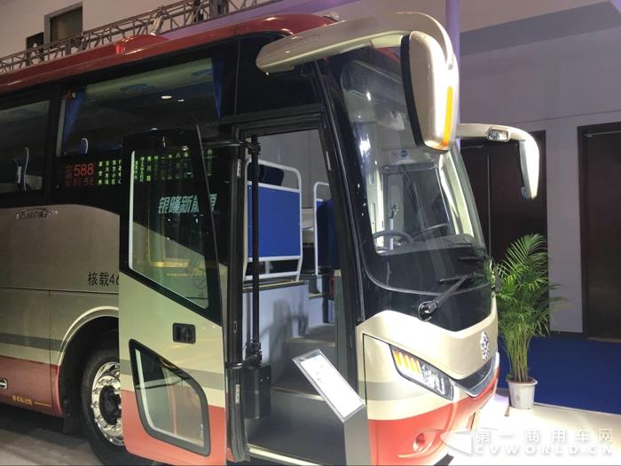 銀隆11米純電動(dòng)客車