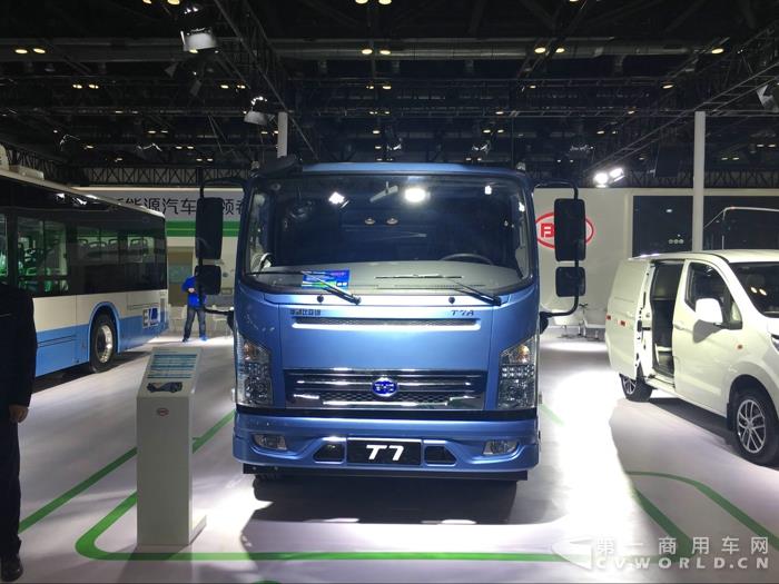 比亞迪T7純電動(dòng)掃路車