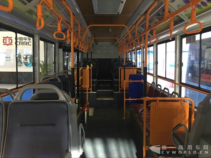 銀隆12米鎂鋁合金純電動(dòng)公交車