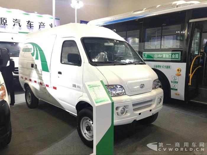 襄陽九洲帶來的純電動(dòng)廂式運(yùn)輸車