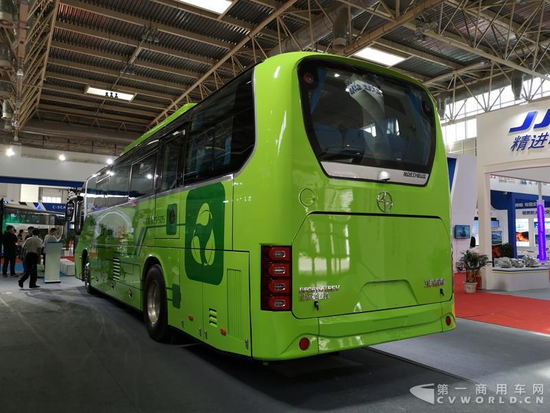 北方客車BFC6115TBEV純電動(dòng)旅游團(tuán)體車